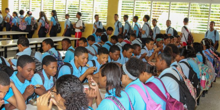 Programa Mundial de Alimentos destaca alimentación escolar representa hasta el 10 % de los ingresos mensuales de familias