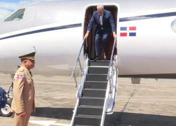 Presidente Abinader retorna al país tras reunión con Marco Rubio en Washington