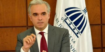 Ministro De Camps priorizará inserción de candidatos del Banco de Elegibles antes de nuevos concursos