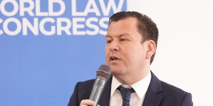 Presidente del Global Youth Leadership Forum (GYLF) destaca rol estratégico del liderazgo joven internacional