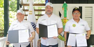 Presidente de Coopnama y ministro de Medio Ambiente firman convenio para fortalecer voluntariado “Ecohéroes Ciudadanos”