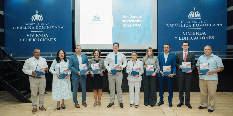MIVED entrega el Plan Decenal de Viviendas 2022-2032 para reducir déficit habitacional de la República Dominicana