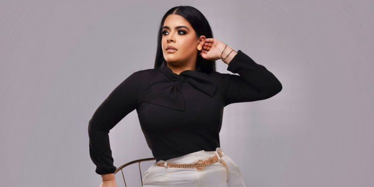 Pink As Gold lanza curso personalizado de automaquillaje para periodistas y comunicadoras