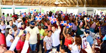 Abel Martínez: “Hay que dejar los egos y acompañar al dominicano en la lucha por sobrevivir”