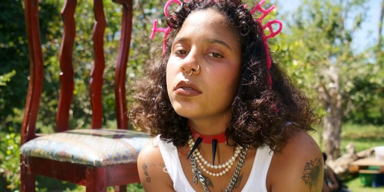 Tokischa denuncia que no le permiten comprar ni alquilar apartamento en RD