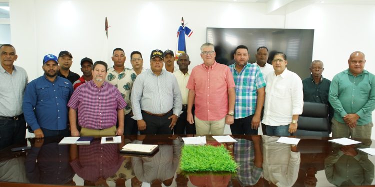 Gobierno y ganaderos buscan frenar el robo de ganado en la región Este