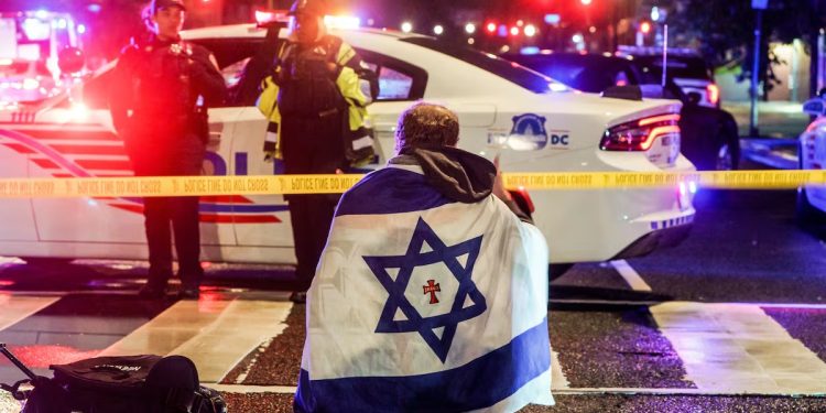 Trump condenó el asesinato de los dos israelíes en Washington y exigió el fin del antisemitismo