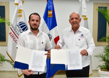 Tecnificación Nacional de Riego y Centros Tecnológicos Comunitarios firman acuerdo para impulsar la modernización agrícola