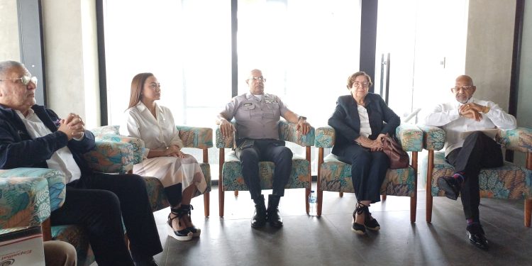 Director General PN sostiene encuentro con comunitarios de Espaillat y Hermanas Mirabal