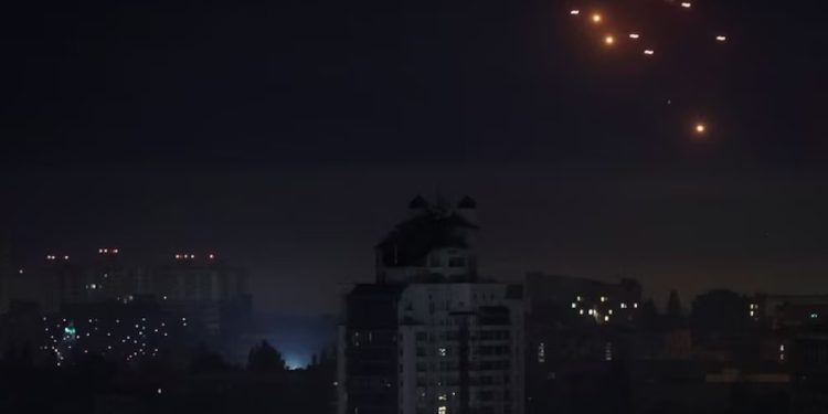 Rusia lanza 355 drones en el mayor ataque aéreo de la guerra contra Ucrania