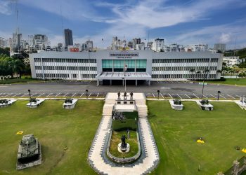 Ministerio de Defensa emite nueva circular sobre comportamiento institucional y uso de redes sociales