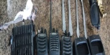 PN desmantela punto de distribución de sustancias controladas, apresa a una persona y ocupa objetos en Villa Tapia