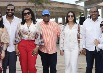 Neptunos celebró a las madres con un brunch frente al mar cargado de amor y alta gastronomía