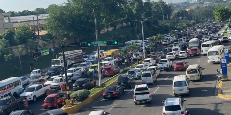 DIGESETT busca solucionar el tránsito en Santo Domingo