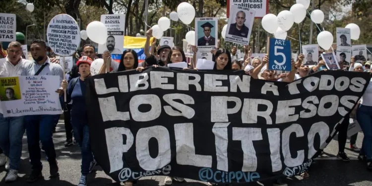 Maduro mantiene en desaparición forzada a 31 presos políticos extranjeros