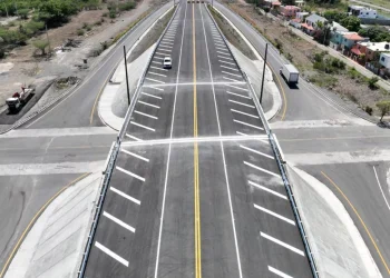 Mopc abrirá paso temporal en la Circunvalación de Baní por feriado del Día de las Madres