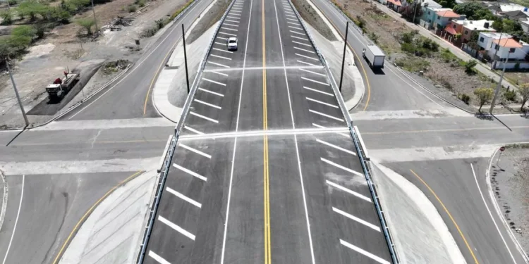 Mopc abrirá paso temporal en la Circunvalación de Baní por feriado del Día de las Madres