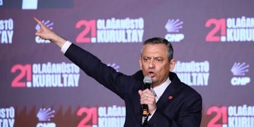 Agresión al líder opositor turco en Estambul aumenta los temores sobre la seguridad de políticos