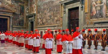 Los cardenales celebraron la misa previa al cónclave en San Pedro antes de elegir al sucesor del papa Francisco