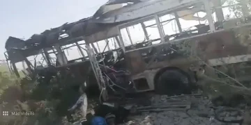 Al menos tres niños murieron en un ataque suicida contra un autobús escolar en el suroeste de Pakistán