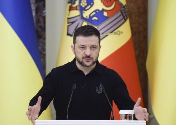 Zelenski pide ante representantes de 40 países que Rusia pague por su agresión a Ucrania