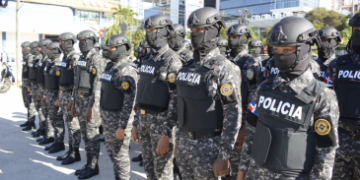 Gobierno lanza plan piloto con 1,100 policías para reforzar seguridad en Santo Domingo y Santiago