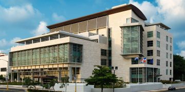 Autoridades realizan varios allanamientos esta madrugada en el Gran Santo Domingo