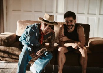 Nanpa Básico y Camilo unen sus voces en “EAVEMARIA” una oda al arte y lo sublime