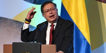 Petro pide solidaridad con presunto sicario de 15 años de Miguel Uribe