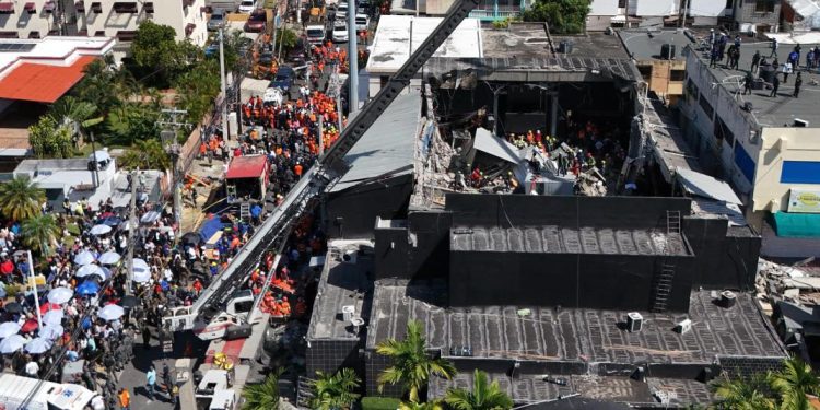 Peritos confirman techo Jet Set colapsó por fallas estructurales