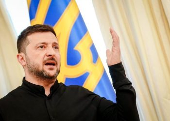 Zelenski acusa a Rusia de enviarle soldados rusos en intercambio de prisioneros