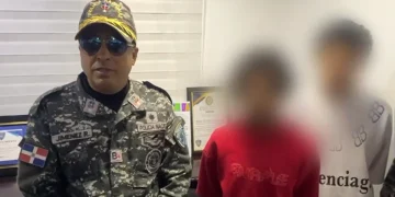 Se entregan dos menores relacionados con la muerte de otro en Santiago