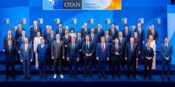 Los líderes de la OTAN se comprometen al gasto del 5% en Defensa en la próxima década que pedía Trump