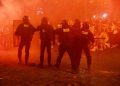Dos muertos y 200 heridos empañan las celebraciones del PSG, que será recibido por Macron