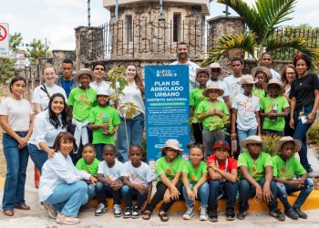 Alcaldía del DN celebra el Día Mundial del Medio Ambiente con plantación de árboles y limpieza de playas