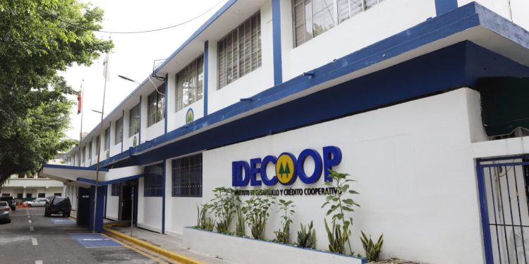 IDECOOP monitorea en tiempo real a 49 cooperativas para prevenir el lavado de activos y detectar irregularidades