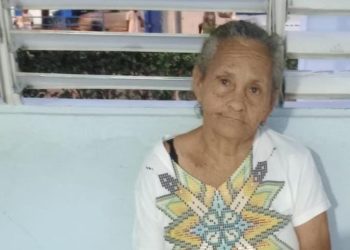 Señora extraviada permanece en el destacamento de Prófugos en Los Guaricanos, SDN