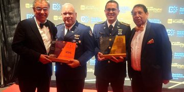 Escuelas Vocacionales del Ministerio de Defensa ganan máximo galardón de los Premios Latam Digital 2025