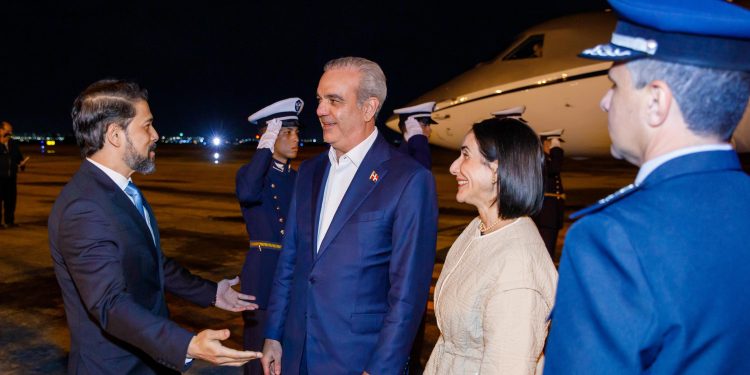 Presidente Abinader llega a Brasil en la última parte de su viaje que inició en Europa