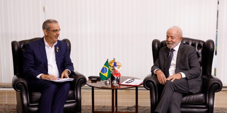 Presidentes de Brasil y RD sostienen reunión bilateral en el marco de encuentro Brasil-Caribe