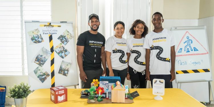 Alumnos de Pedro Brand presentan ideas innovadoras para mejorar el tránsito
