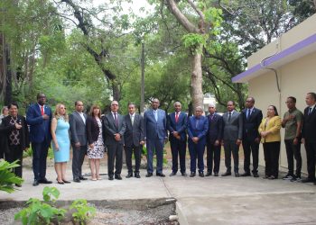 UASD reinaugura edificio de la Escuela de Idiomas tras diez años cerrado