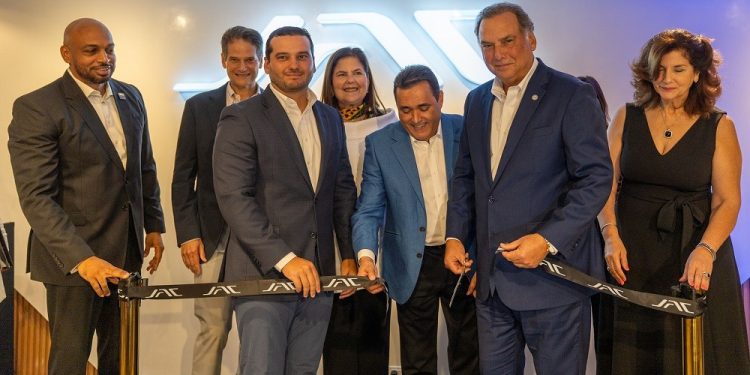 JAC Motors presenta su imponente showroom en el Ensanche Naco