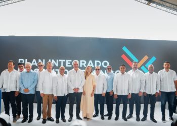 Abinader y Carolina inician gran obra Malecón Deportivo