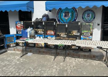 PN detiene cuatro personas y ocupa drogas, máquinas tragamonedas, cigarrillos ilegales y alcohol adulterado
