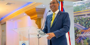 Deligne valora aportes económicos, culturales y políticos de comunidad dominicana en USA