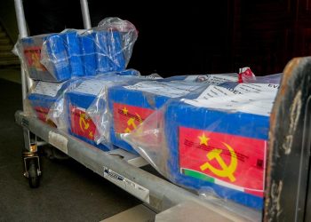 PN y DNCD incautan 200 paquetes de cocaína en Boca Chica