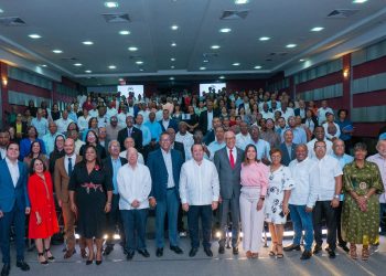 Paliza aboga por un nuevo liderazgo político basado en la transparencia y la rendición de cuentas