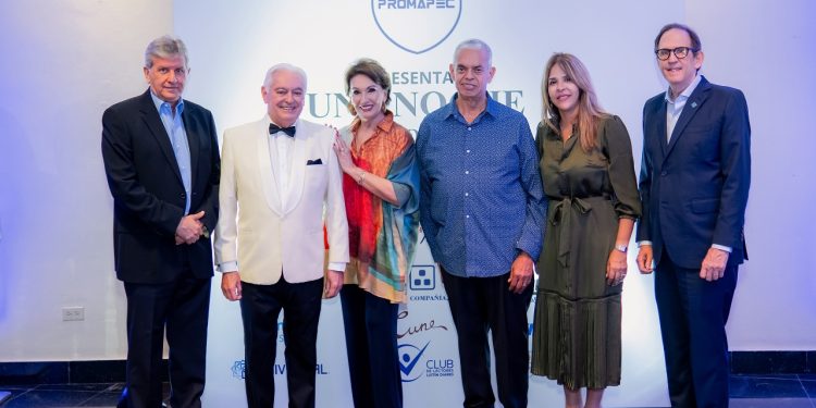 “Una noche de risas con propósito” se convirtió en una velada memorable con las leyendas del humor