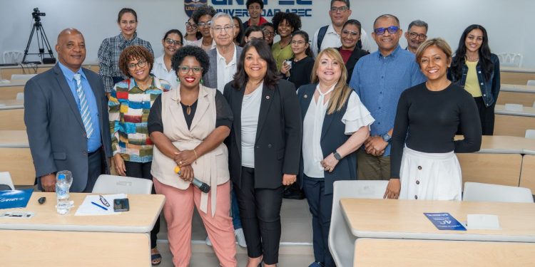 Experta en comunicación advierte riesgos de descuidar la comunicación interna